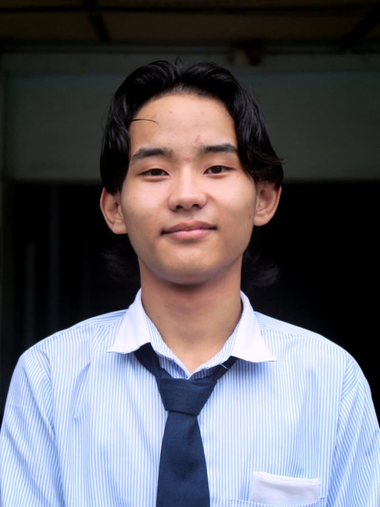 Kapuvi Yeptho